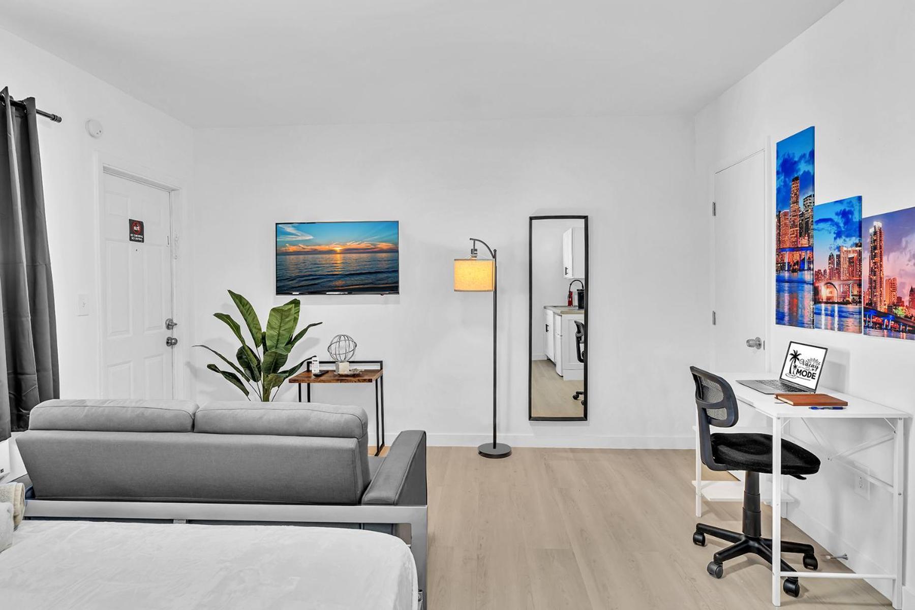 Young Circle & Hollywood Blvd Posh Studio Suite Zewnętrze zdjęcie