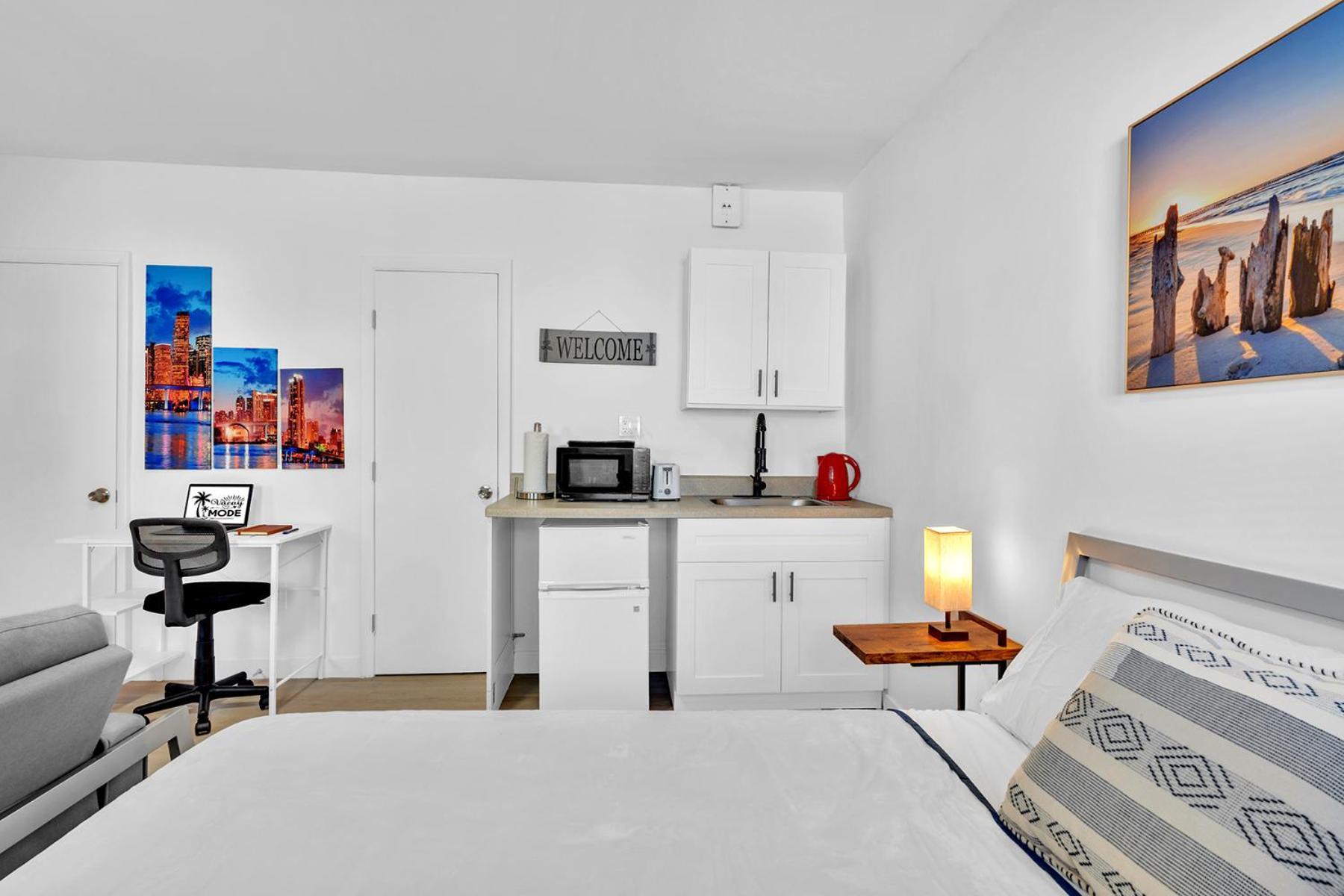 Young Circle & Hollywood Blvd Posh Studio Suite Zewnętrze zdjęcie