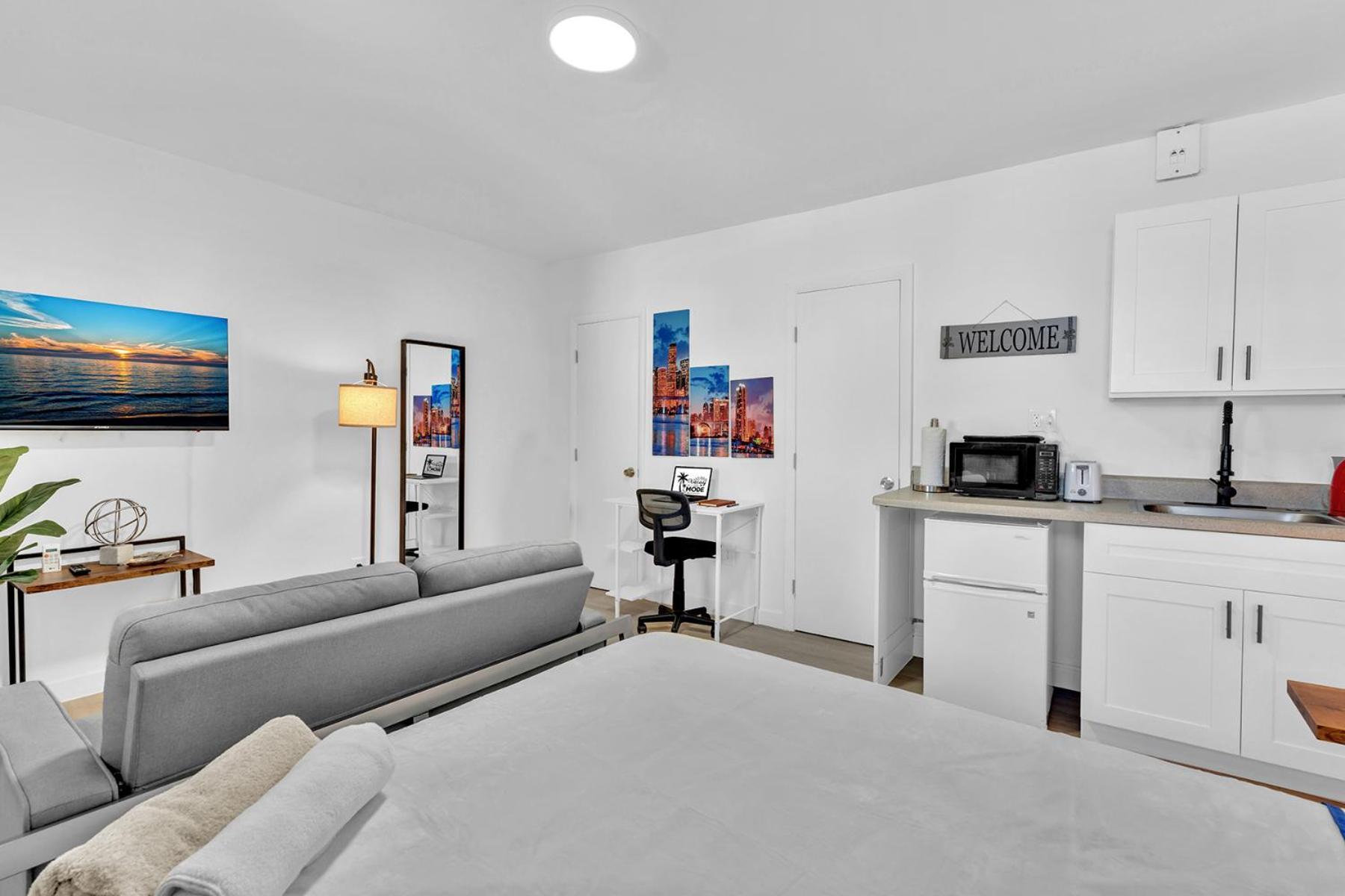 Young Circle & Hollywood Blvd Posh Studio Suite Zewnętrze zdjęcie